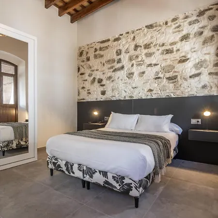 Trajano Premium Estudios By H Apartment *