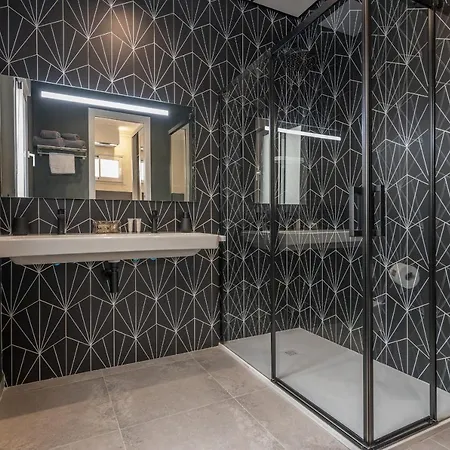 Trajano Premium Estudios By H