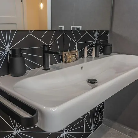 Trajano Premium Estudios By H Ayamonte
