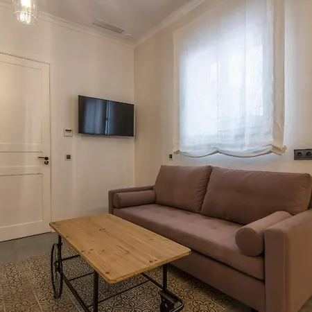 Trajano Premium Estudios By H Apartamento Aiamonte